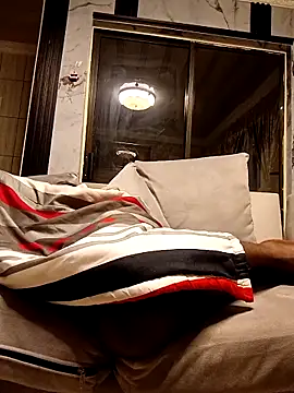 EscortedBankrupt online show from December 19, 1:34 am