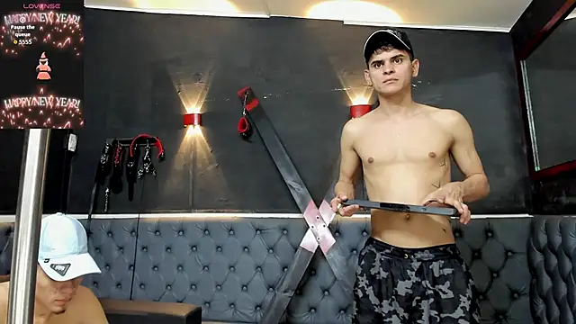 Snapshot of liam_coleman25 chatting on November 24, 4:34 am liam coleman25 online show from November 24, 4:34 am