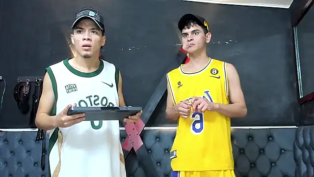 Snapshot of liam_coleman25 chatting on November 27, 4:58 am liam coleman25 online show from November 27, 4:58 am