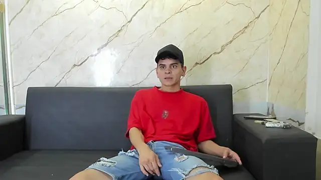 liam coleman25 online show from December 23, 5:38 am