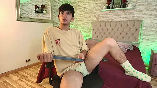 Axel Draven online show from April 12, 4:23 pm