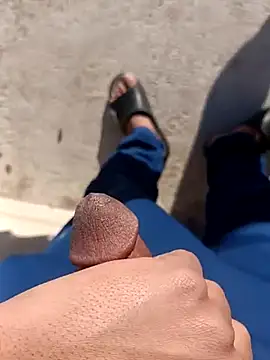 Snapshot of Mohamed234897 chatting on December 17, 4:13 pm Mohamed234897 online show from December 17, 4:13 pm