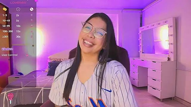 kloe28 online show from March 10, 4:06 am