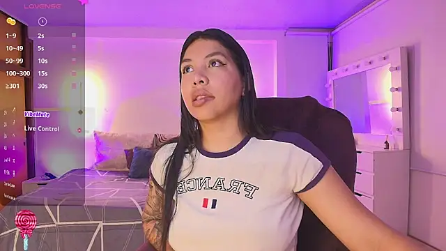 kloe28 online show from April 5, 3:47 am