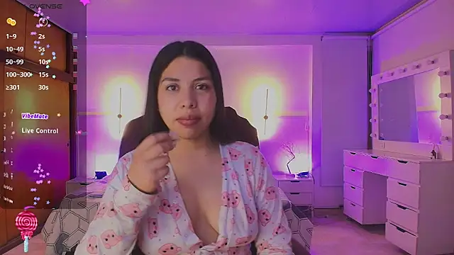 kloe28 online show from May 21, 3:46 am