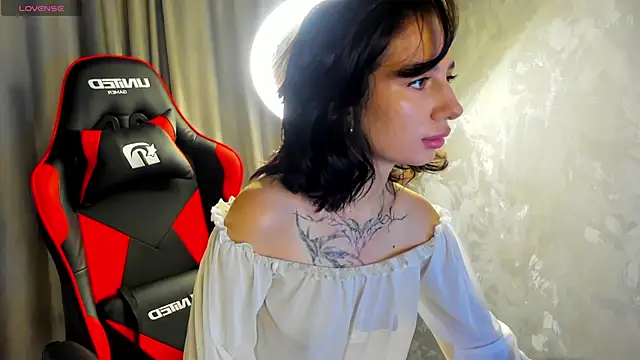 Snapshot of Michelle_Murray chatting on October 29, 1:19 am Michelle Murray online show from October 29, 1:19 am