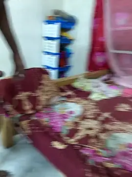 Snapshot of Love_Queen11 chatting on November 1, 8:00 pm Love Queen11 online show from November 1, 8:00 pm