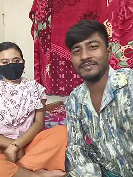 Snapshot of Love_Queen11 chatting on November 14, 3:22 pm Love Queen11 online show from November 14, 3:22 pm