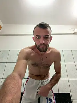 Snapshot of sexyman1936 chatting on December 22, 5:04 am sexyman1936 online show from December 22, 5:04 am