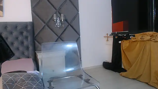 WendyChantal online show from October 18, 6:05 am