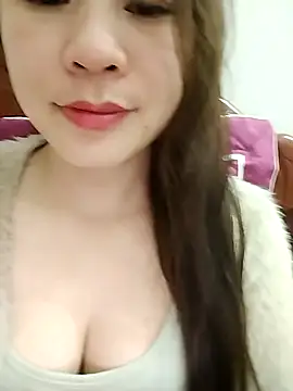 Girl Shy2000 online show from December 2, 6:47 pm