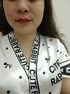 Girl Shy2000 online show from April 5, 2:14 pm