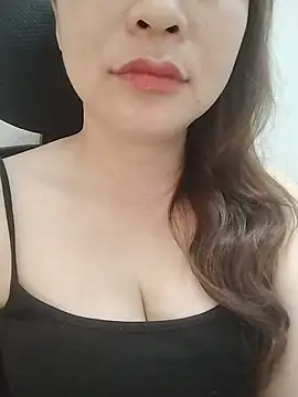 Girl Shy2000 online show from May 24, 4:17 am
