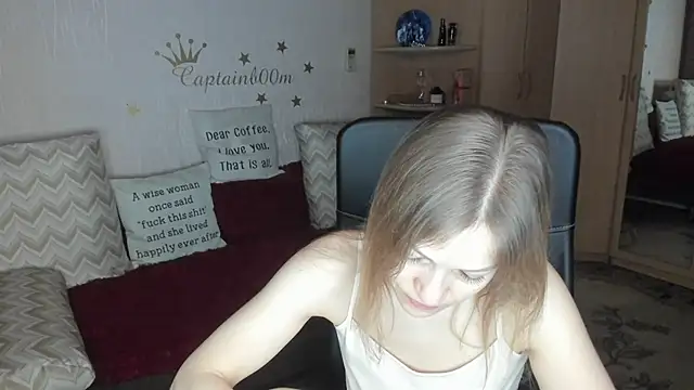 Tiffany Bates online show from December 22, 3:14 am