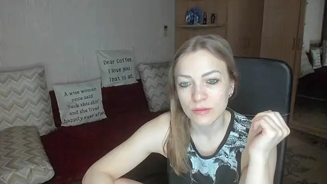 Tiffany Bates online show from February 2, 3:16 am