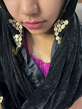 Miss Rose   online show from February 17, 4:09 am