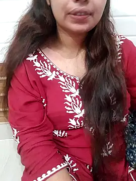 Minakshi 677 online show from October 14, 5:25 pm