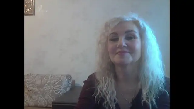 Snapshot of LadySexyBlond chatting on March 16, 6:17 am LadySexyBlond online show from March 16, 6:17 am
