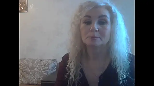 Snapshot of LadySexyBlond chatting on March 23, 1:48 pm LadySexyBlond online show from March 23, 1:48 pm