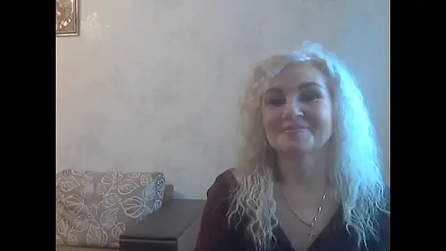 Snapshot of LadySexyBlond chatting on May 4, 4:14 pm LadySexyBlond online show from May 4, 4:14 pm