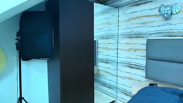 Lovers 21 online show from November 8, 2:45 am