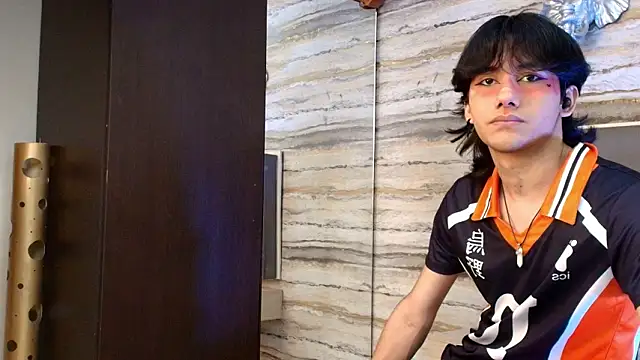 Lovers 21 online show from March 10, 4:06 am