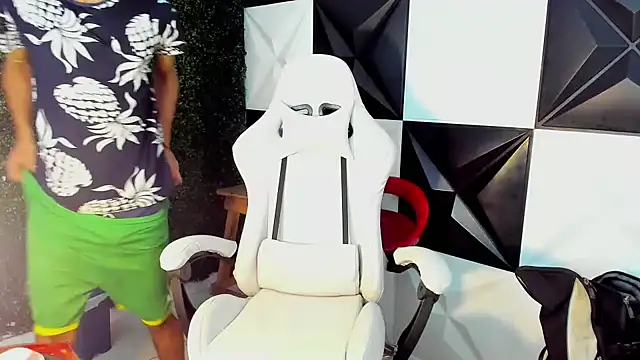 xion ez online show from October 30, 7:58 pm