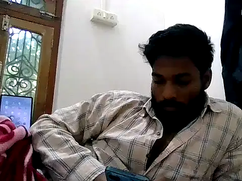 Snapshot of Raw12499 chatting on November 13, 5:06 am Raw12499 online show from November 13, 5:06 am