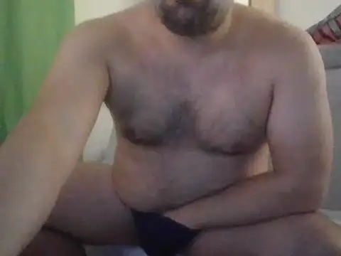 Snapshot of CristalDad chatting on October 25, 10:48 pm CristalDad online show from October 25, 10:48 pm