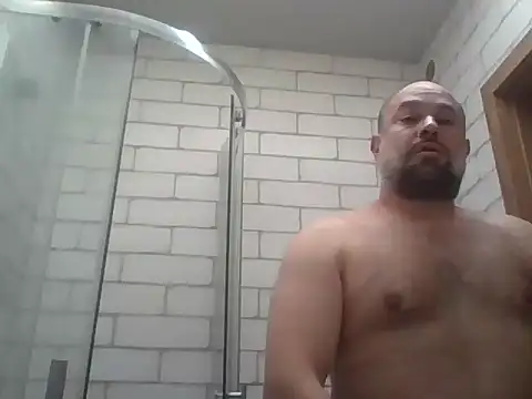 Snapshot of CristalDad chatting on November 14, 11:35 pm CristalDad online show from November 14, 11:35 pm