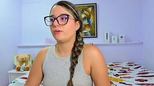 Snapshot of katiaa_lovv chatting on October 2, 12:01 pm katiaa lovv online show from October 2, 12:01 pm