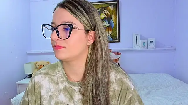 Snapshot of katiaa_lovv chatting on October 9, 11:41 am katiaa lovv online show from October 9, 11:41 am