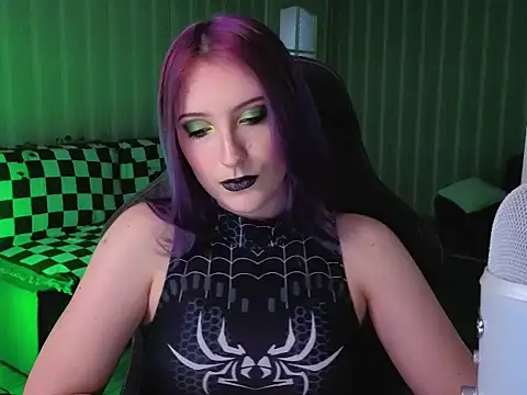 Snapshot of violet-siren-x chatting on July 14, 10:21 am violet-siren-x online show from July 14, 10:21 am