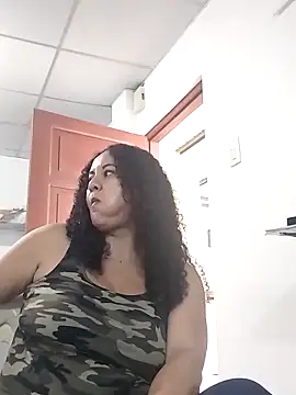 MEYBELLATINA online show from February 21, 10:00 pm