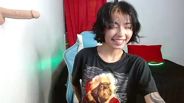 kiyusweetcrazy online show from October 22, 2:12 am