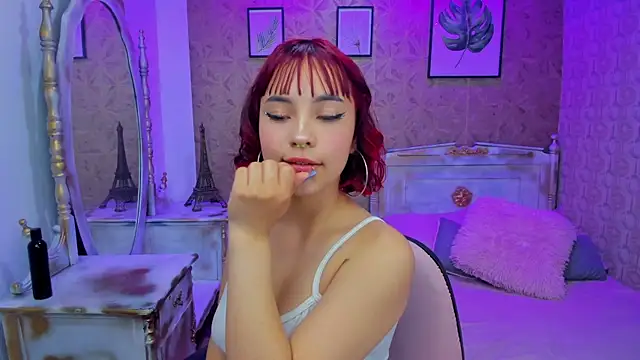 Snapshot of Megane_whitte chatting on September 30, 3:55 am Megane whitte online show from September 30, 3:55 am