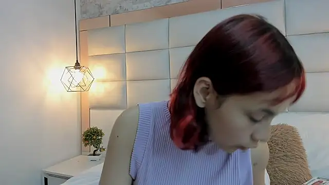 Snapshot of Megane_whitte chatting on November 20, 9:47 pm Megane whitte online show from November 20, 9:47 pm