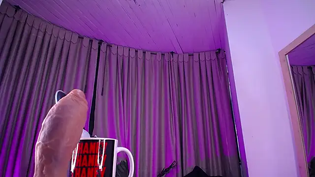 Tamararosses online show from April 13, 1:27 pm