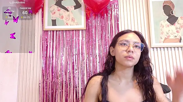 Abrilmirren online show from February 7, 11:25 am