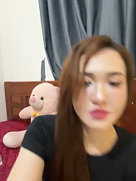 Snapshot of Quynhbabysexy chatting on June 18, 9:14 am Quynhbabysexy online show from June 18, 9:14 am