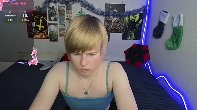 Cattie w  online show from January 7, 1:08 am