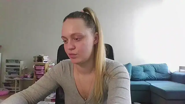 Cynoraye online show from March 4, 2:23 pm