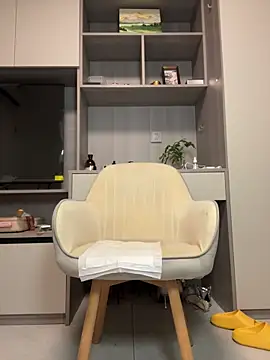 POS001 online show from March 20, 3:06 pm