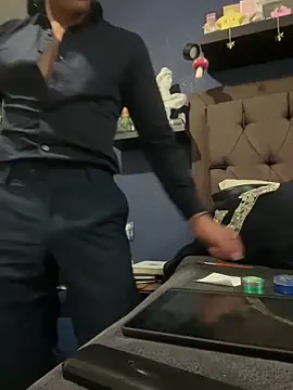 Snapshot of sad_fucking_boy chatting on November 30, 3:43 am sad fucking boy online show from November 30, 3:43 am