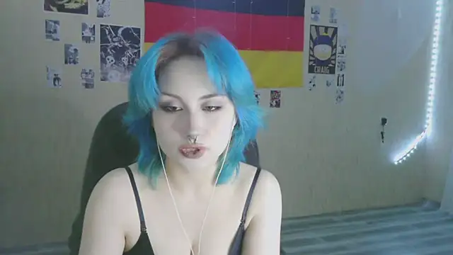 LeisaHopperstad online show from January 13, 5:18 pm