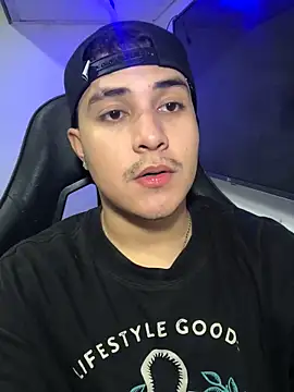 Snapshot of loki32men chatting on October 11, 7:34 pm loki32men online show from October 11, 7:34 pm