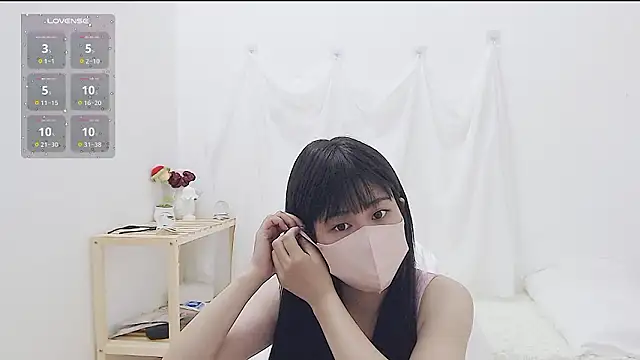 Snapshot of Moj005jp_xo98 chatting on October 31, 7:53 am Moj005jp xo98 online show from October 31, 7:53 am