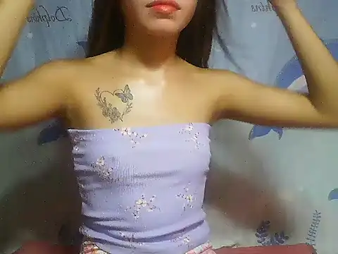 SweetPussie18x online show from October 28, 2:04 am