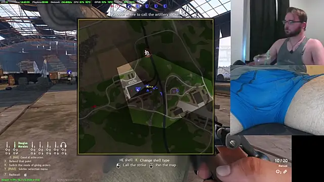 Snapshot of bear8t chatting on October 24, 9:44 pm bear8t online show from October 24, 9:44 pm