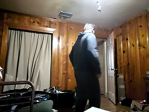 bear8t online show from April 17, 1:08 am